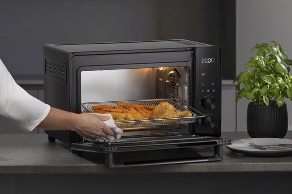 Hisense HOM30AF Svart