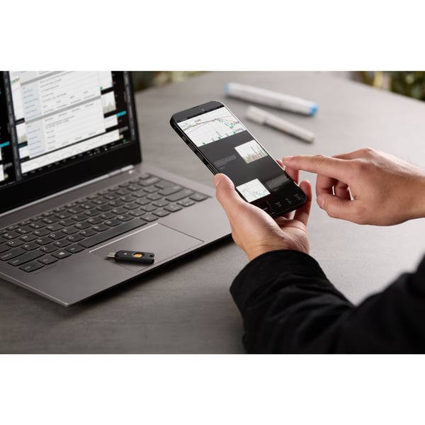 Kensington VeriMark NFC+ USB-C Säkerhetsnyckel