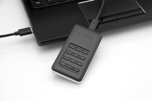 Verbatim Store'n'Go 256 GB USB Type-C 3.2 Gen 1 (3.1 Gen 1) Musta, Hopea