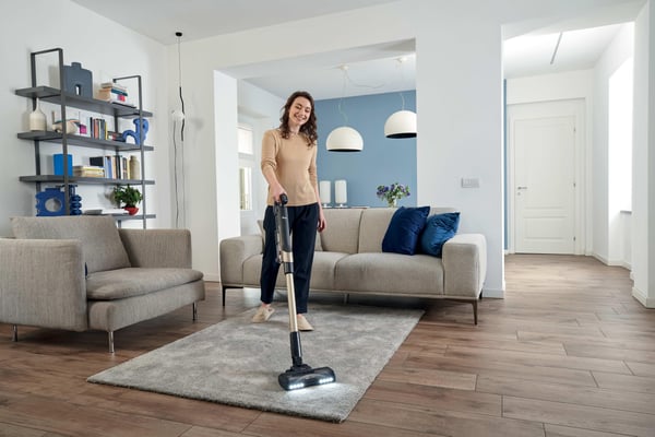 Hoover HF210PP 011 2-i-1 stangstøvsuger Batteri Dry EPA Poseløs 1 L 165 W Sort, Guld