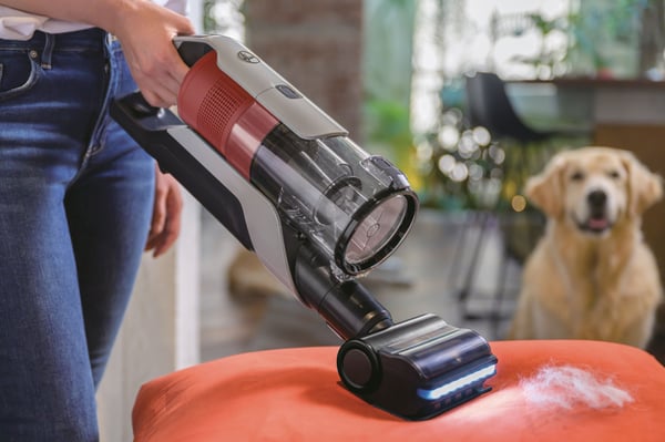 Hoover HF916BF 011 Sauvaimuri Akku Kuiva EPA Pussiton 0,7 L 400 W Musta, Metallinen, Vaaleanpunainen