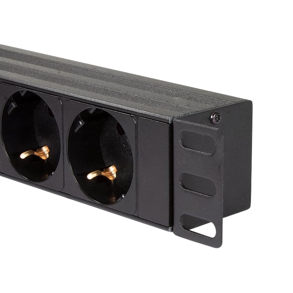 LogiLink PDU8C02 tehonjakeluyksikkö 8 AC-pistorasia(a) 1U Musta