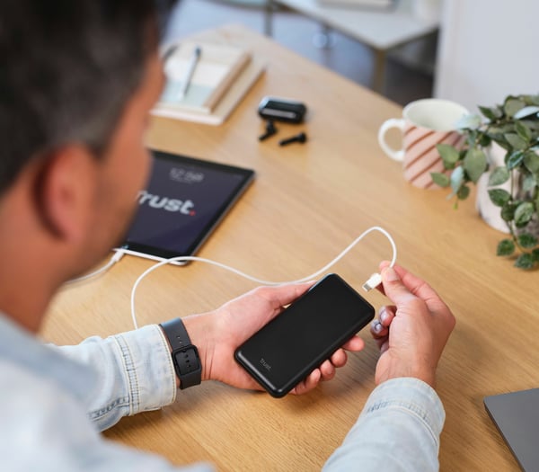 Trust Redoh Litium-Ion (Li-Ion) 10000 mAh Svart