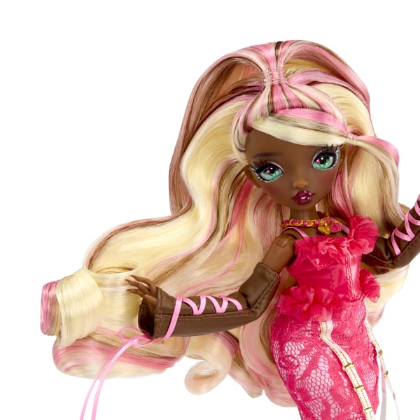 MGA Entertainment Mirror Mi Amora Valentina