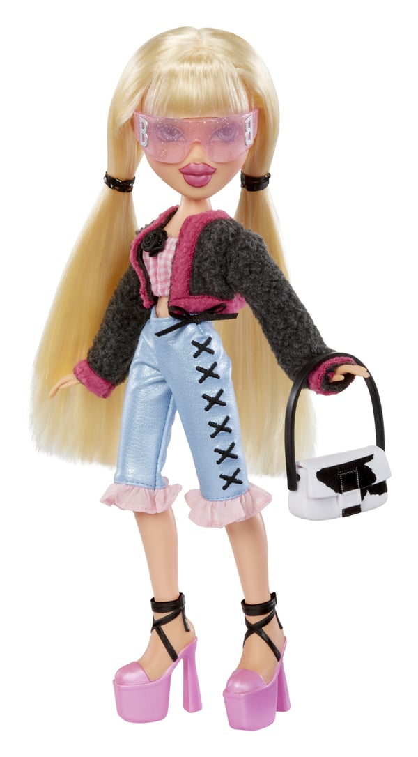 Bratz Goin’ Out! Cloe Fashion Doll