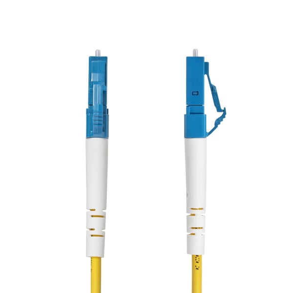 StarTech.com 30,0m (98,4ft) LC till LC (UPC) OS2 Singelmod Simplex Fiberoptisk Kabel, 9/125µm, Laseroptimerad, 40G/100G, Böjokänslig, Låg Insättningsförlust