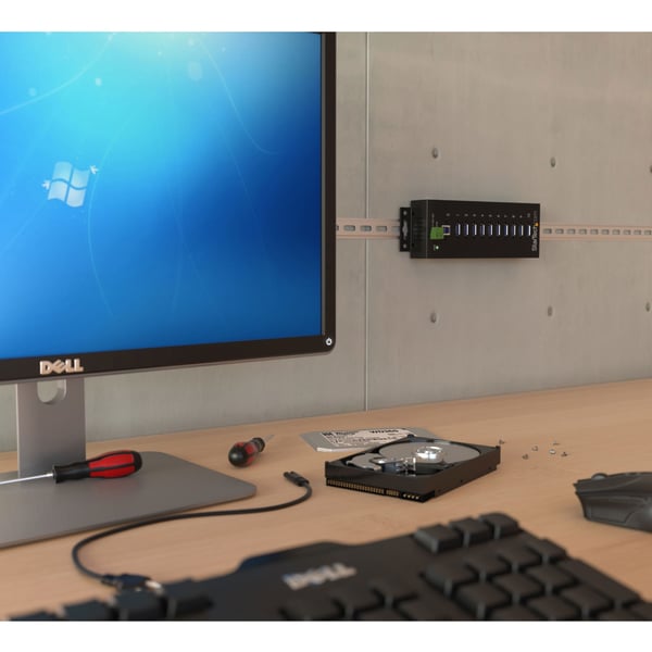 StarTech.com USB 3.0-hubb med 10 portar - 5Gbps - Industriell USB-A-hubb i metall med ESD- och överspänningsskydd - Monterbar på DIN-skena, vägg eller skrivbord - TAA-kompatibel USB-expansionshubb