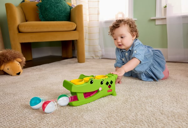 Fisher-Price Sit & Tap Rolligator
