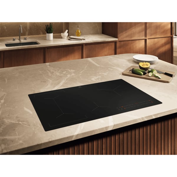 Electrolux EIV83443CT Svart Inbyggd 80 cm Induktionshäll med zon 4 zone(s)