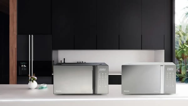 Hisense 742039 mikrovågsugn Silver Grillmikrovågsugn Bänkdiskmaskin 20 l 700 W