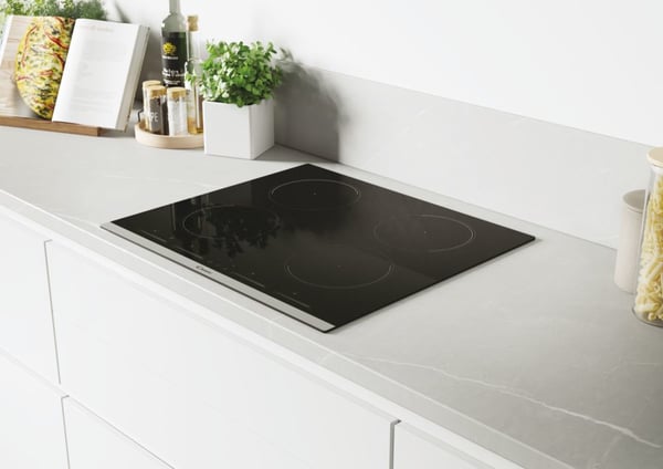 Candy ESSENZA CIES642MCTT Sort Indbygget 59 cm Zone induktionskogeplade 4 zone(s)