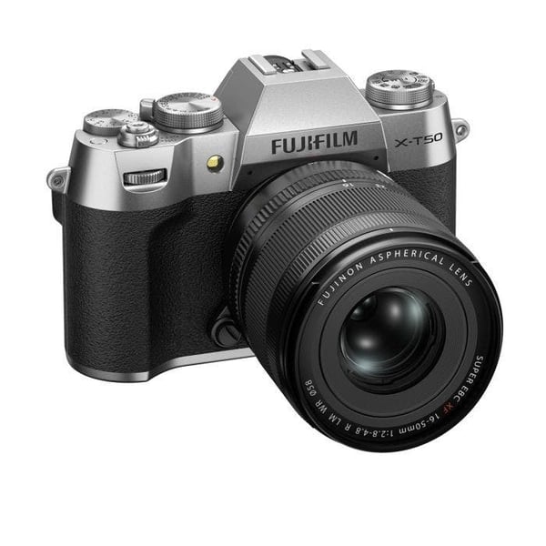 Fujifilm X -T50 + XF16-50mmF2.8-4.8 R LM WR MILC 40,2 MP X-Trans CMOS 5 HR 7728 x 5152 pixlar Silver
