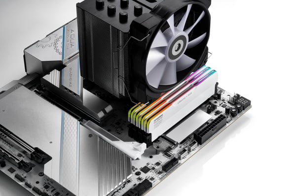 Klevv Urbane V RGB RAM-minnen 32 GB 2 x 16 GB DDR5 6000 MT/s 288-pin DIMM