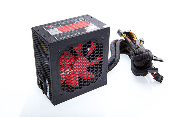 itek DESERT 650 virtalähdeyksikkö 650 W 20+4 pin ATX ATX Musta, Punainen