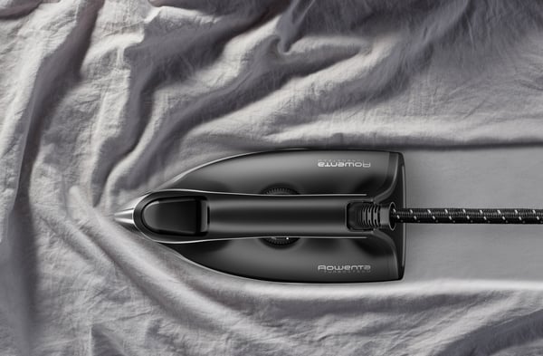Rowenta VR8322 Pumpulla toimiva höyrysilityskeskus 2600 W 1,7 L Mikrosteam 400 -laserpohjalevy Musta, Sininen