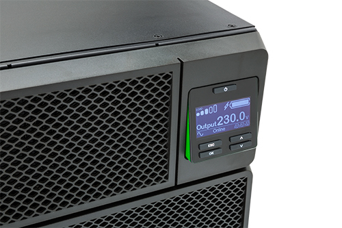 APC Smart-UPS SRT 8000VA RM
