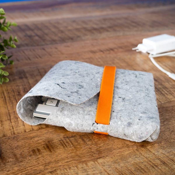 R-Go Tools R-Go Pouch vilten etui voor Split toetsenbord, tasje gemaakt van gerecycled textiel, sociaal product, grijs