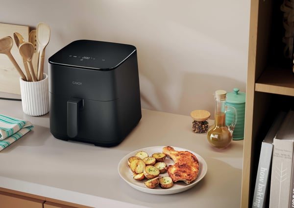 Candy CCAF 011 Enkelt 5 L Enkeltstående 1500 W Varmluftsteger Sort