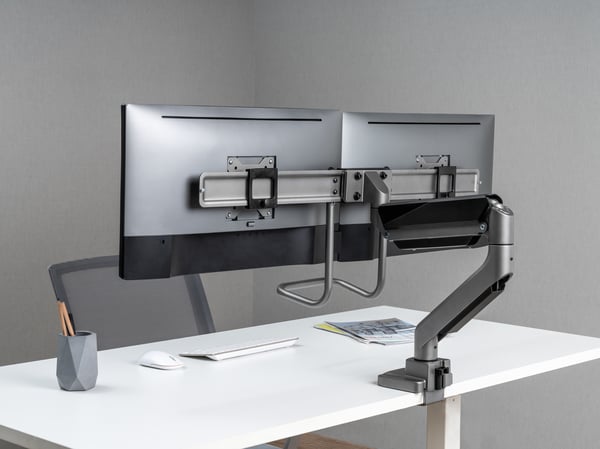 Equip 650161 monitorin kiinnike ja jalusta 81,3 cm (32") Vastaanotto Musta