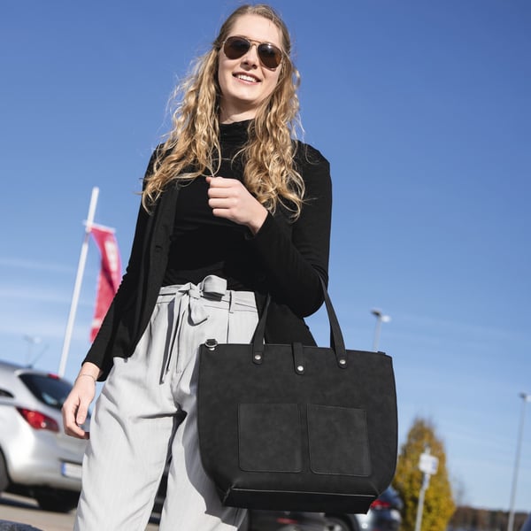 Hama Classy 39,6 cm (15.6") Damväska Svart