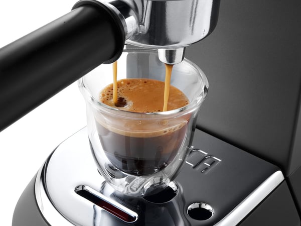 De’Longhi Dedica Style EC685.BK Manuella espressobryggare, Svart