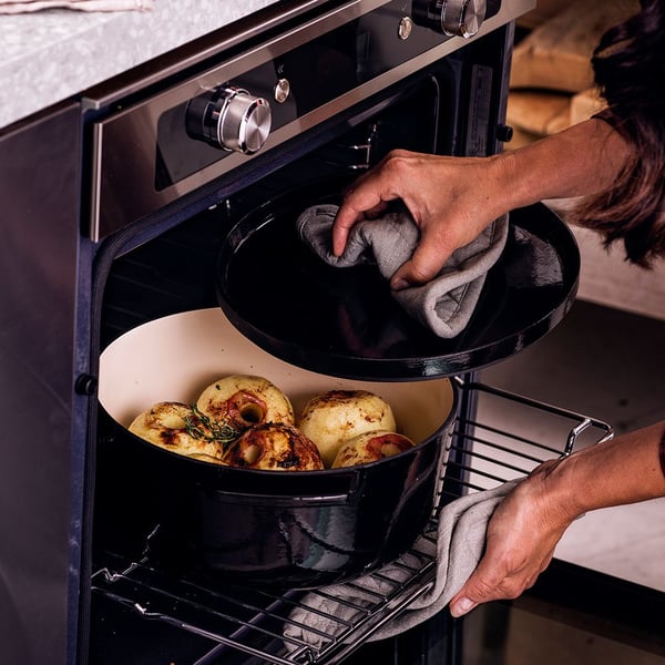 KitchenAid CC006061-001 keittokattila 5,2 L Musta valurauta