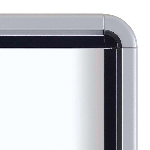 Nobo Premium Plus lukollinen ilmoitustaulu ulkokäyttöön 9xA4