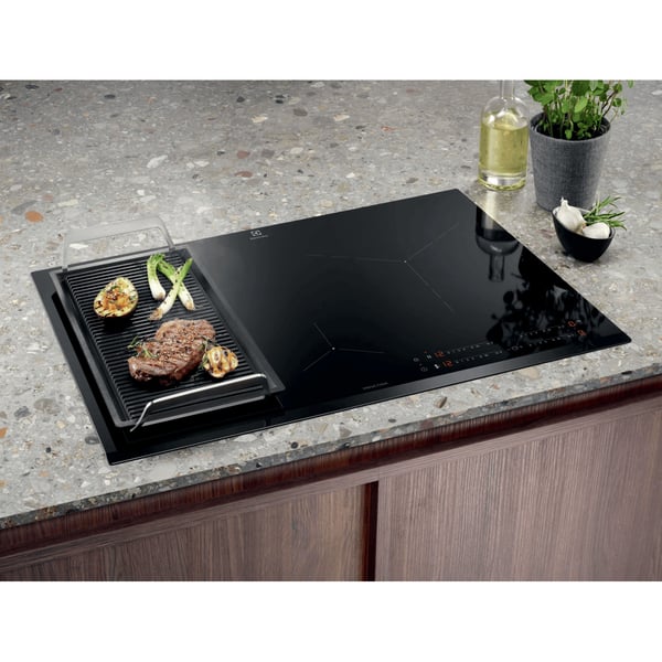 Electrolux LIL83441 Sort Indbygget 80 cm Zone induktionskogeplade 4 zone(s)