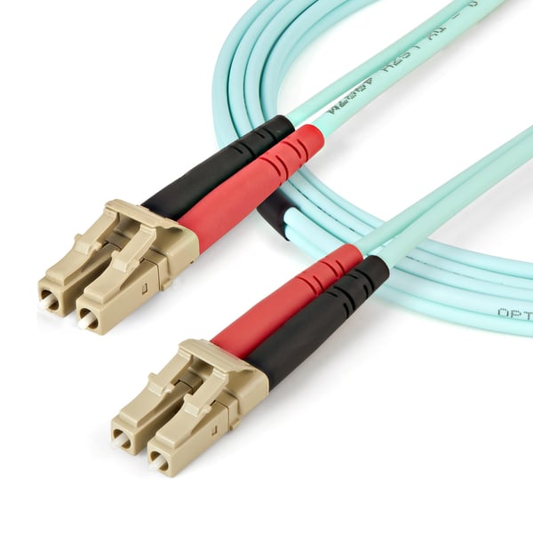 StarTech.com Aqua OM4 Duplex Multimode Fiber - 1m / 3 ft - 100 Gb - 50/125 - OM4 Fiber - LC til LC Fi