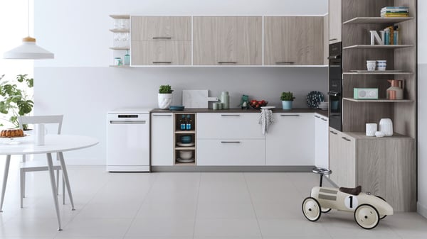 Indesit IN2FFC14BN6 Fritstående 14 kuverter