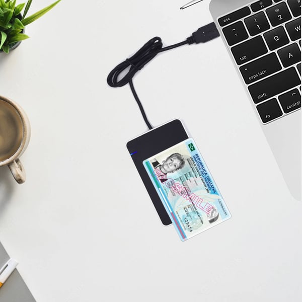 Ewent EW1053 magnetkortsläsare USB Svart