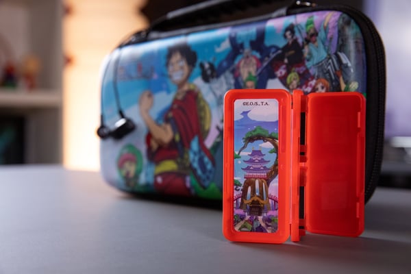 Konix One Piece Lommeetui Flerfarvet