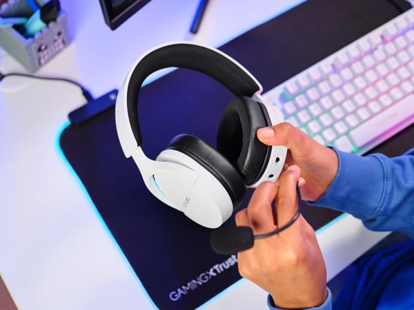 Trust GXT 491W FAYZO Kuulokkeet Langallinen & langaton Pääpanta Pelaaminen USB Type-C Bluetooth Musta, Valkoinen