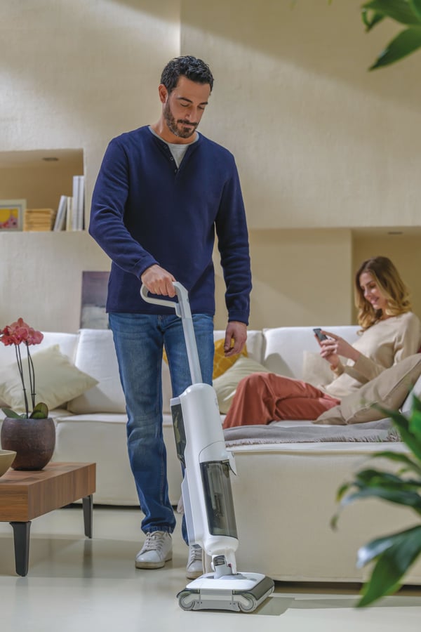 Hoover HW500 011 Stående vakuum Batteri Tør&våd Poseløs 0,6 L 150 W Grå, Hvid 4 At