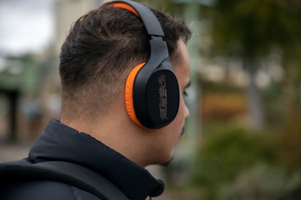 Konix KX JUJUTSU BT HEADPHONES Kuulokkeet Langallinen & langaton Pääpanta Pelaaminen Bluetooth Musta, Oranssi