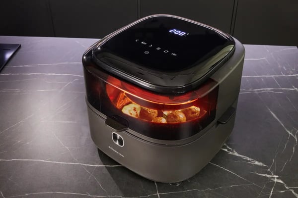 Hisense HAF1350DR Yksi 6,7 L Erillinen 1350 W Kuumakiertoilmakypsennin Musta