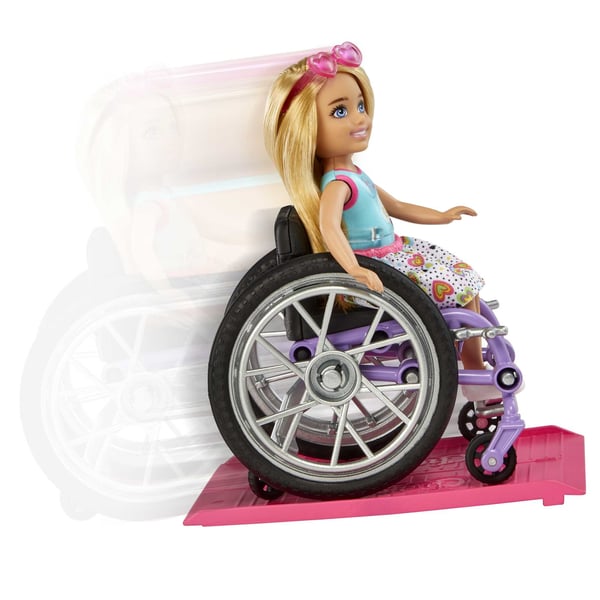 Barbie Chelsea nukke pyörätuolissa