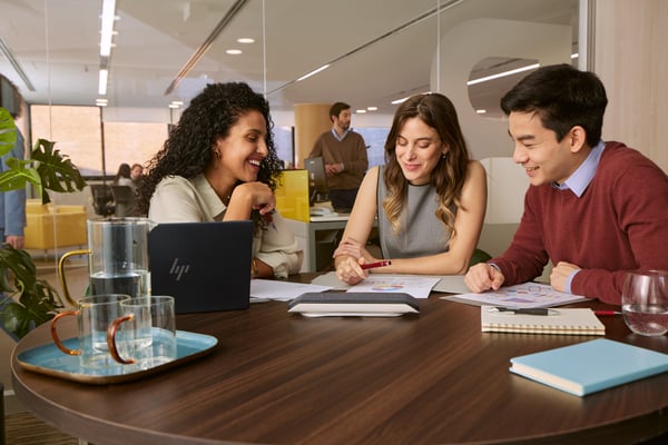 HP Poly Sync 40 -kaiutinpuhelin, Microsoft Teams -sertifioitu