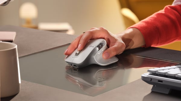 Logitech MX Master 3S for Mac datormöss Kontor Högerhand Bluetooth laser 8000 DPI