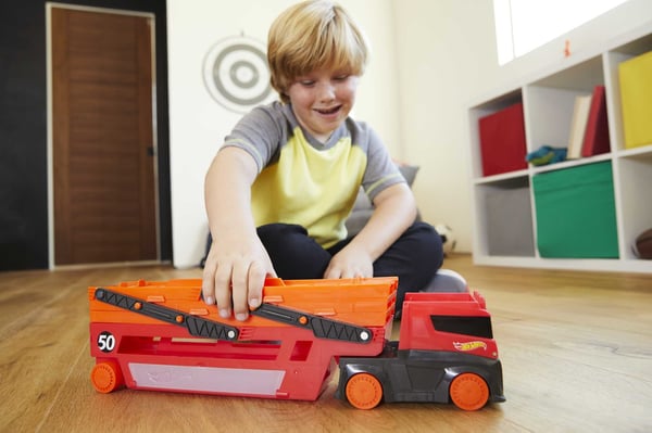 Hot Wheels City Mega Hauler