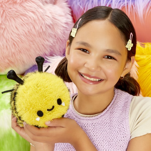 MGA Entertainment Fluffie Stuffiez Small Plush- Bee/ Lady Bug