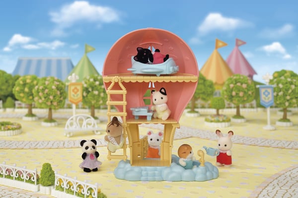 Sylvanian Families Baby Ballon Legehus med figur