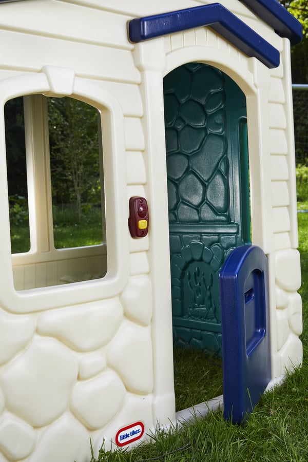 Little Tikes Picnic on the Patio Playhouse - Jungle