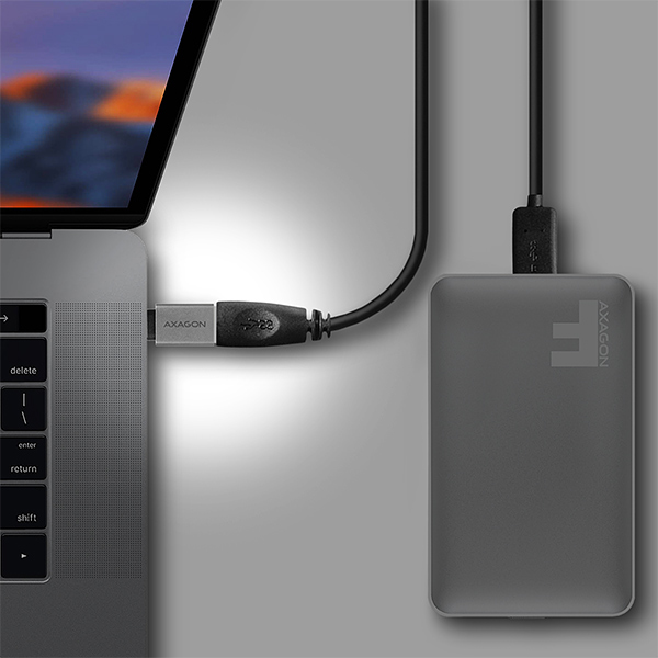 Axagon RUCM-AFA kabelomvandlare (hane/hona) USB type C USB type A Metallisk