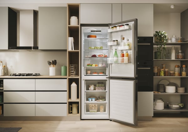 Candy Fresco CNCQ2T618EX Fritstående 355 L Rustfrit stål
