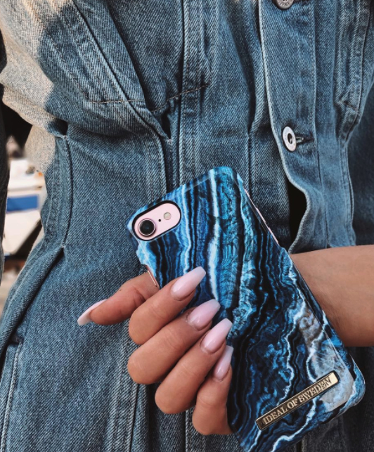 iDeal of Sweden Indigo Swirl mobiltelefon etui 15,5 cm (6.1") Cover Blå, Flerfarvet