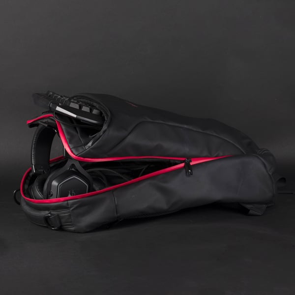 Konix Drakkar KX DK RAGNARR 17' GAMING BACKPAC 43,2 cm (17") Rygsæk Sort, Rød