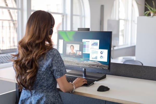 HP Mus Trådlös Premium 1JR31AA - Mus - 1.200 dpi