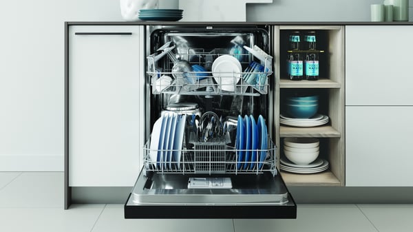 Indesit I3B L634 B Puolittain integroitu 14 paikkoja