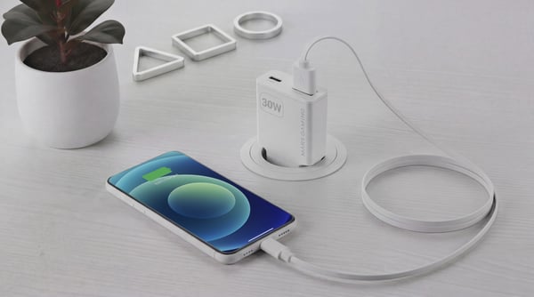 Mars Gaming MDGAN30W oplader til mobil enhed Hvid